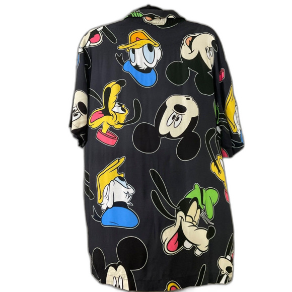 Disney Mickey & Friends AOP Button Up 100% Rayon Shirt Men's L Black w pocket - Picture 3 of 9